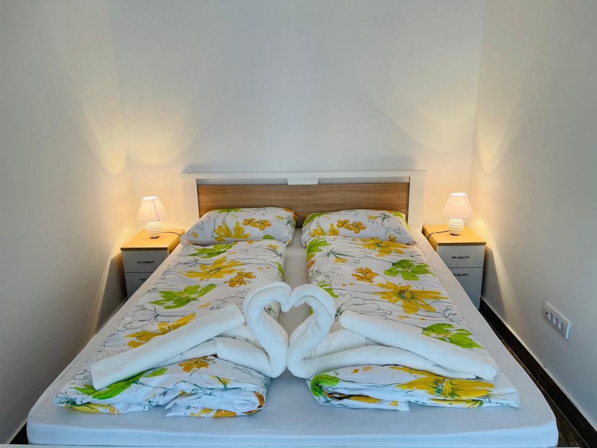 Apartmani Zivkovic Srebrno Jezero Veliko Gradište Buitenkant foto
